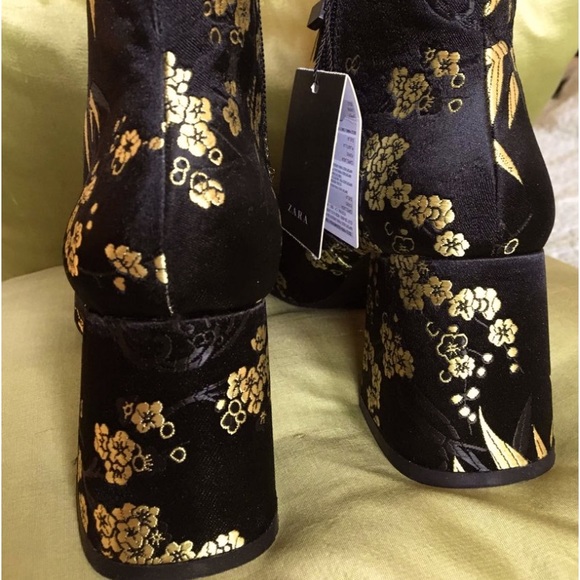 ZARA Chinoiserie Ankle Boots - Picture 5 of 7